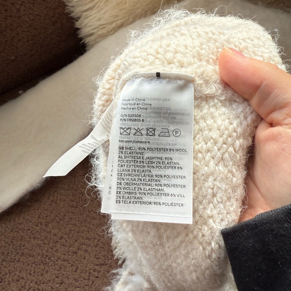 H&M Cream Fuzzy Wool Blend Sweater - Picture 5 of 5